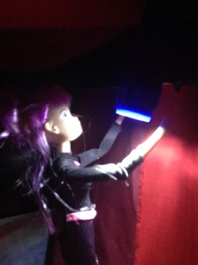 It's hard life being a lighting rig with no real fingers.